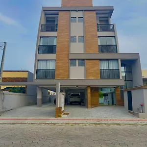 Apartamento Residencial Bernardo, Bombinhas